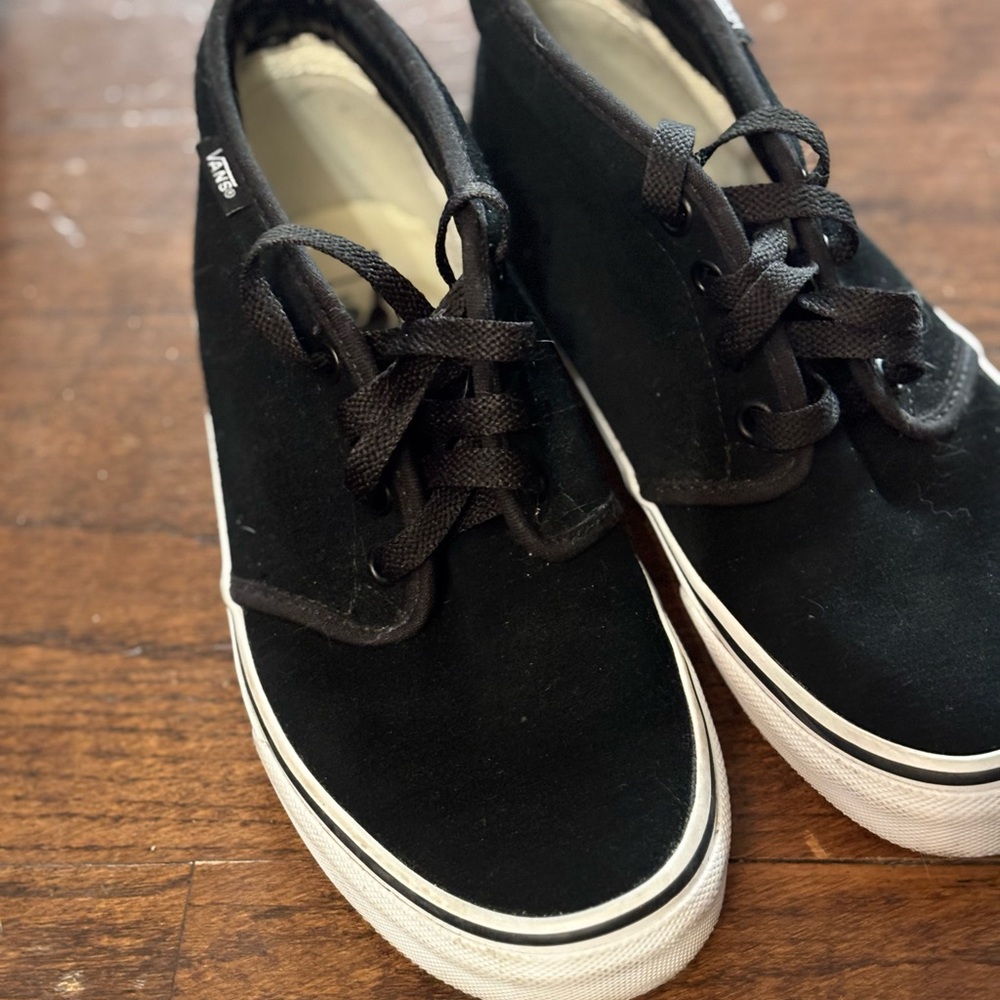 Vans Black Suede Chuck’s - Picture 6 of 10